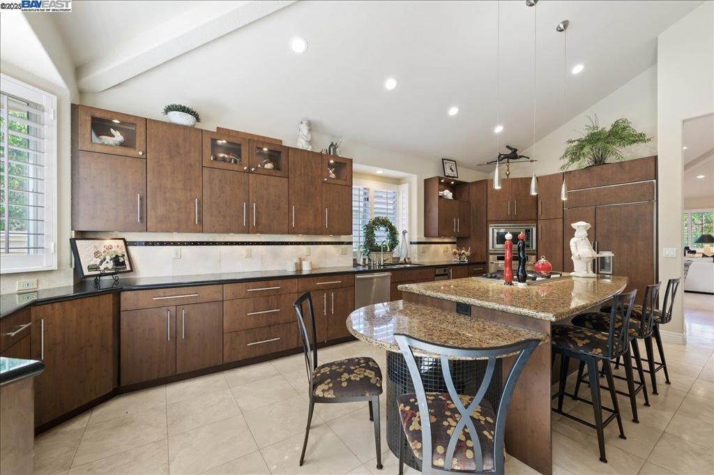 GOLDEN EAGLE - Residential
