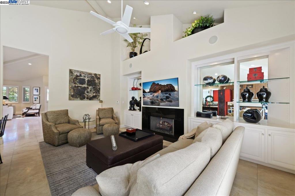 GOLDEN EAGLE - Residential