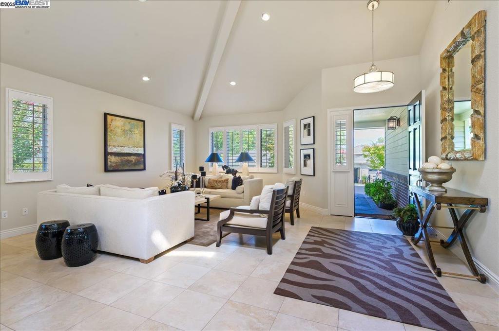 GOLDEN EAGLE - Residential