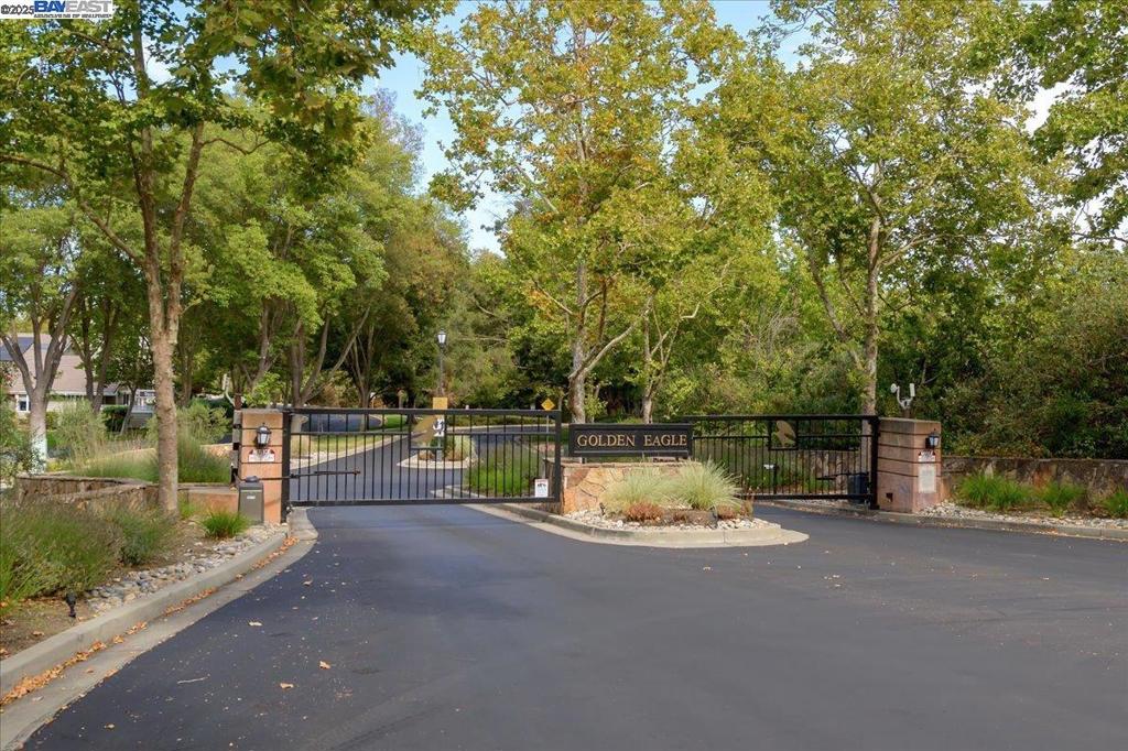 GOLDEN EAGLE - Residential