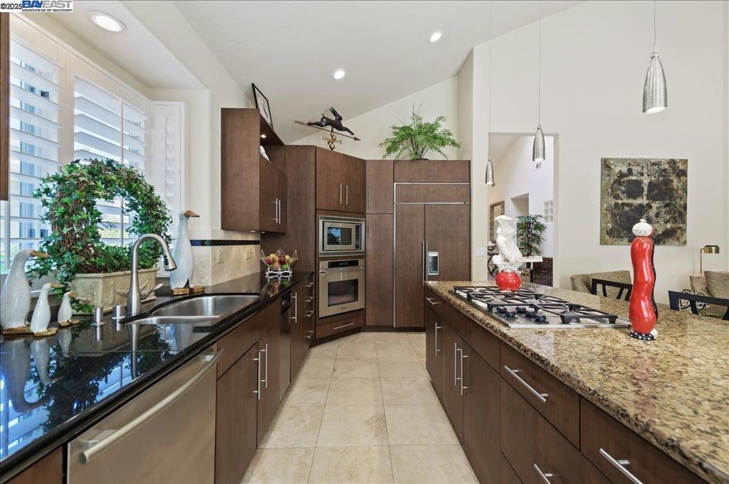 GOLDEN EAGLE - Residential