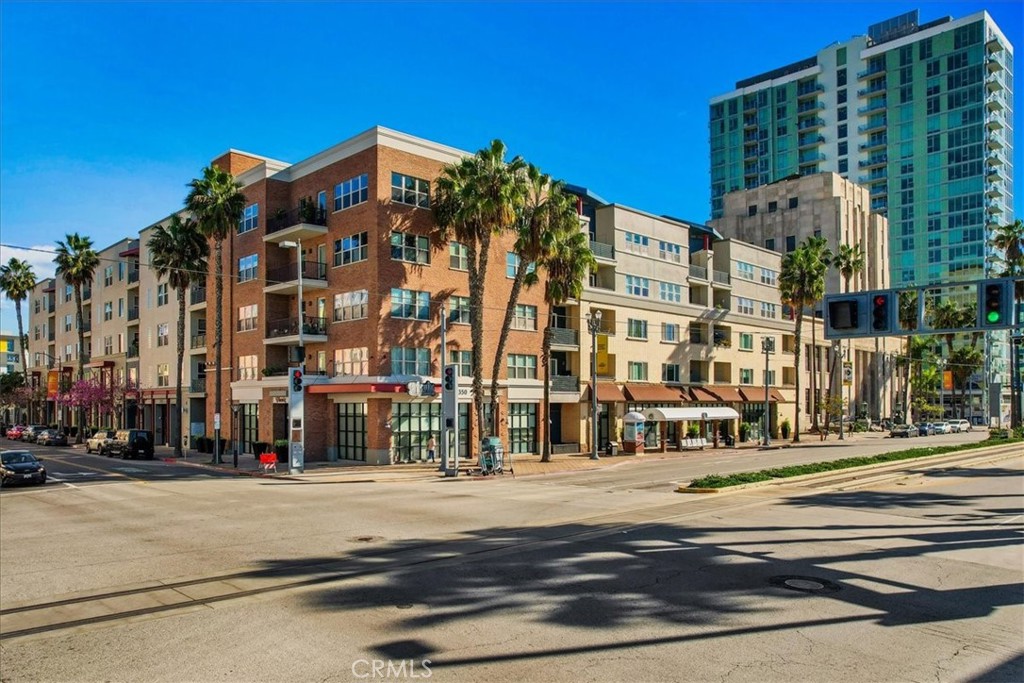 300 E 4th Street 103
