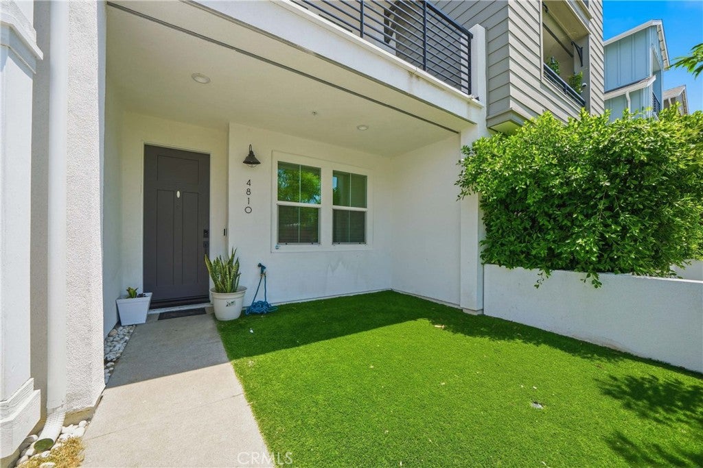 4810 Long Beach