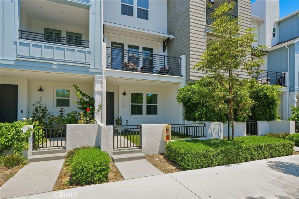 4810 Long Beach