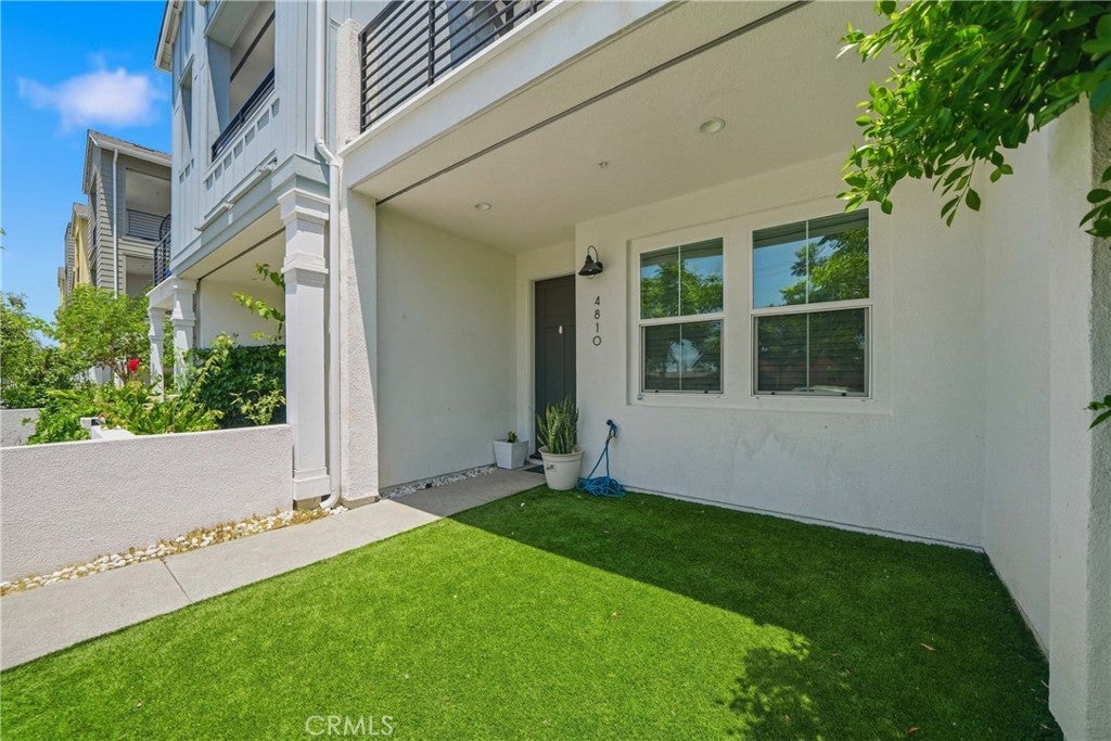 4810 Long Beach