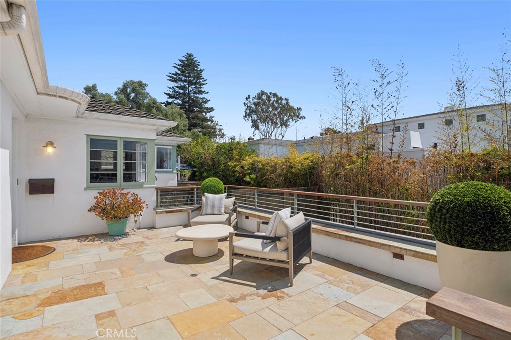 455 Legion Street