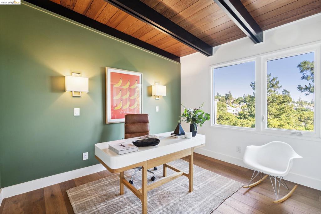 THOUSAND OAKS - Residential