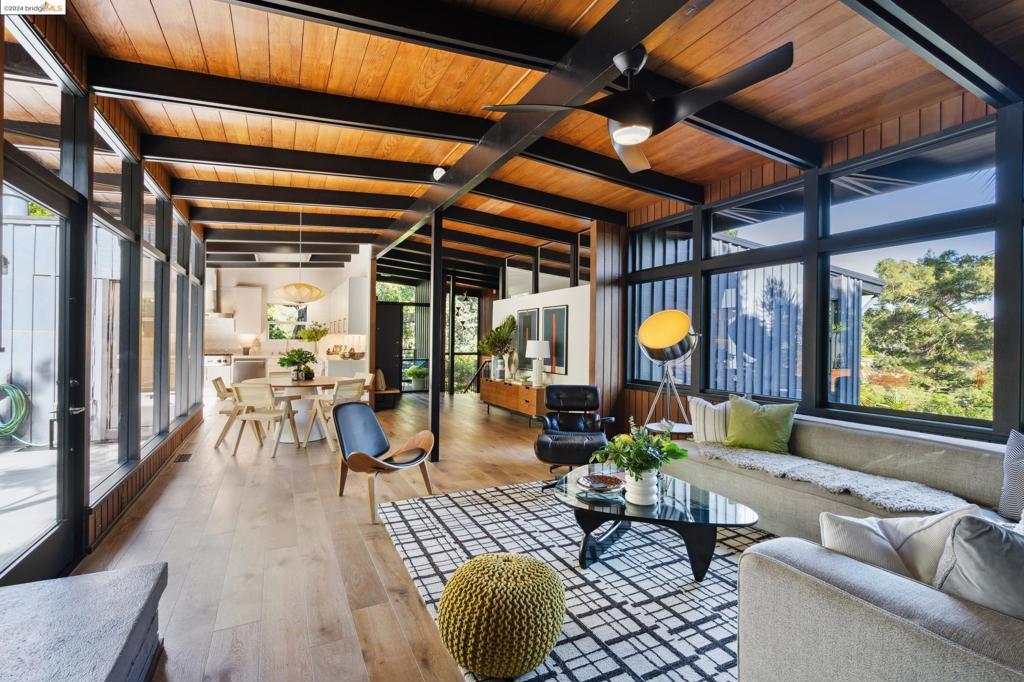 THOUSAND OAKS - Residential