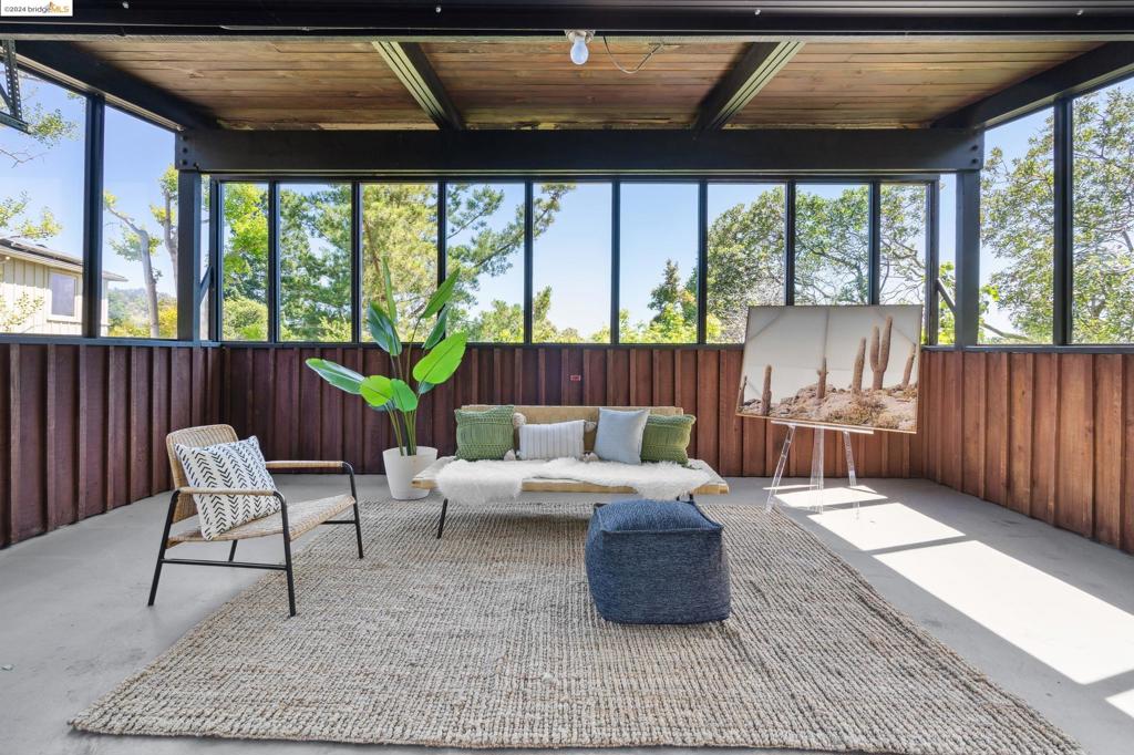 THOUSAND OAKS - Residential