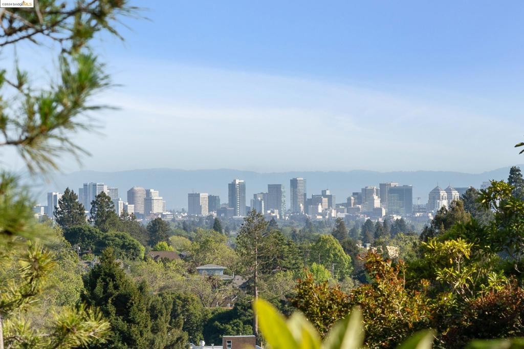 THOUSAND OAKS - Residential