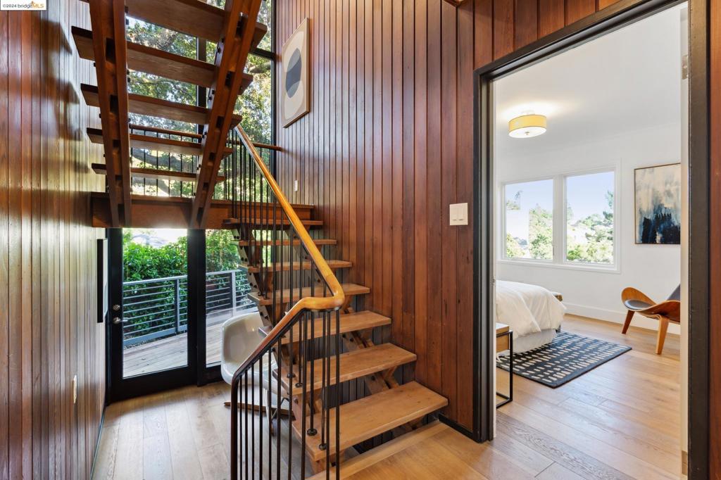 THOUSAND OAKS - Residential