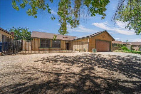 Photo of 45115 18th Street ST W, Lancaster, CA 93534 (MLS # SR26194160)