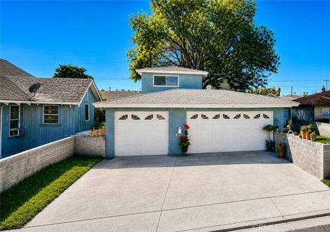 Photo of 22113 22115 Seine Avenue, Hawaiian Gardens, CA 90716 (MLS # OC26161407)