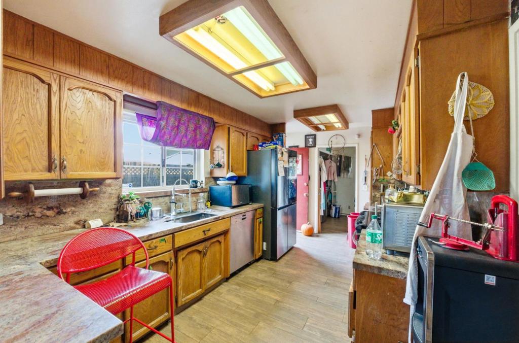 7821 Santa Theresa Drive