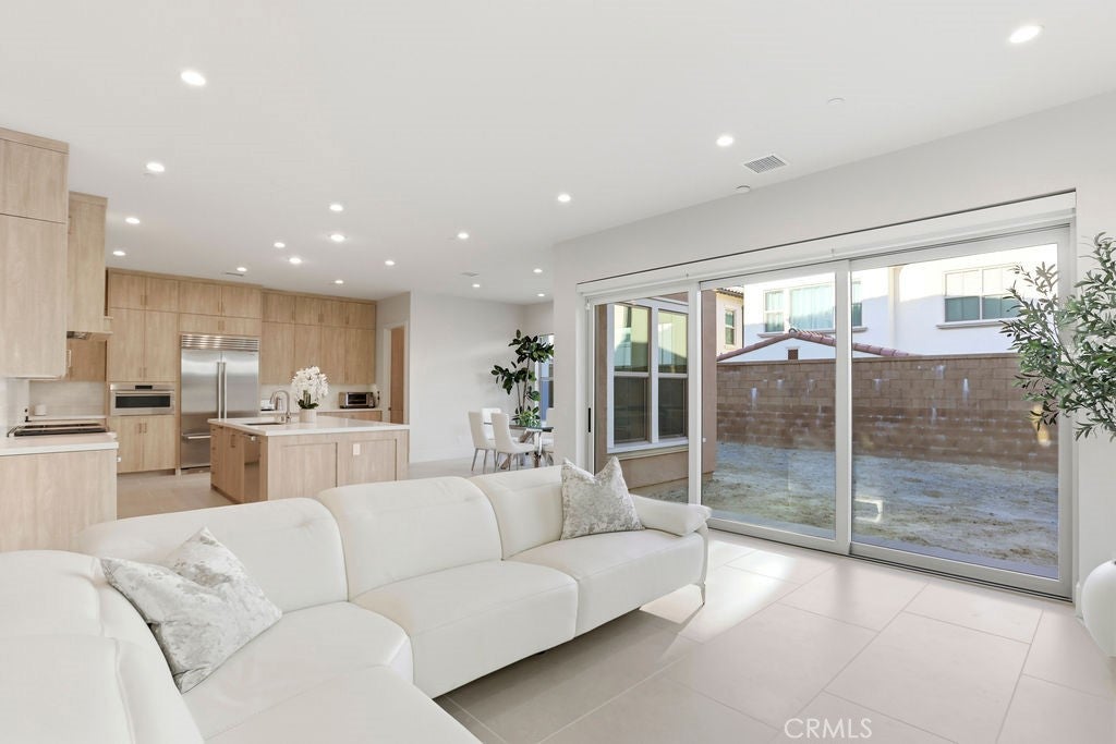 108 Oakstone, Irvine CA 92618 - Photo 11