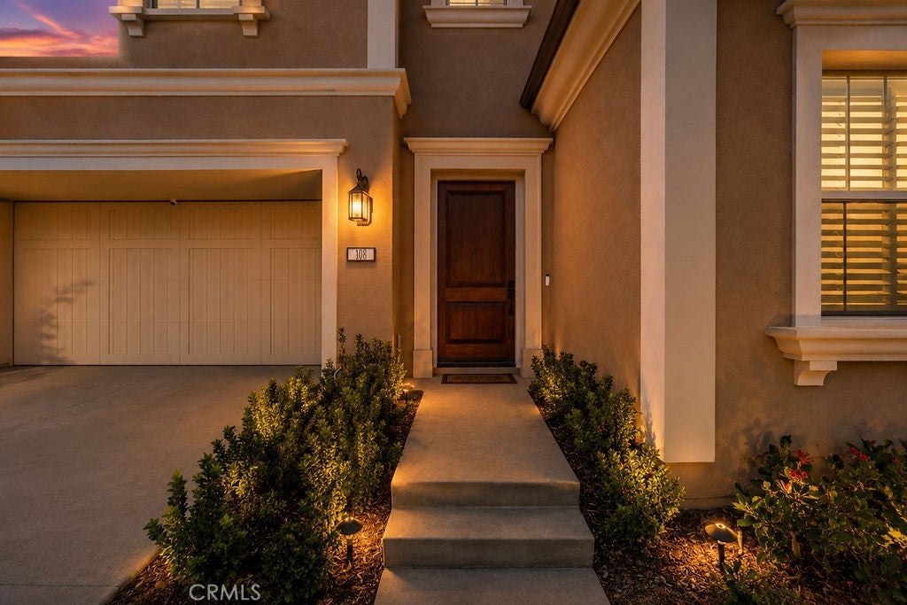 108 Oakstone