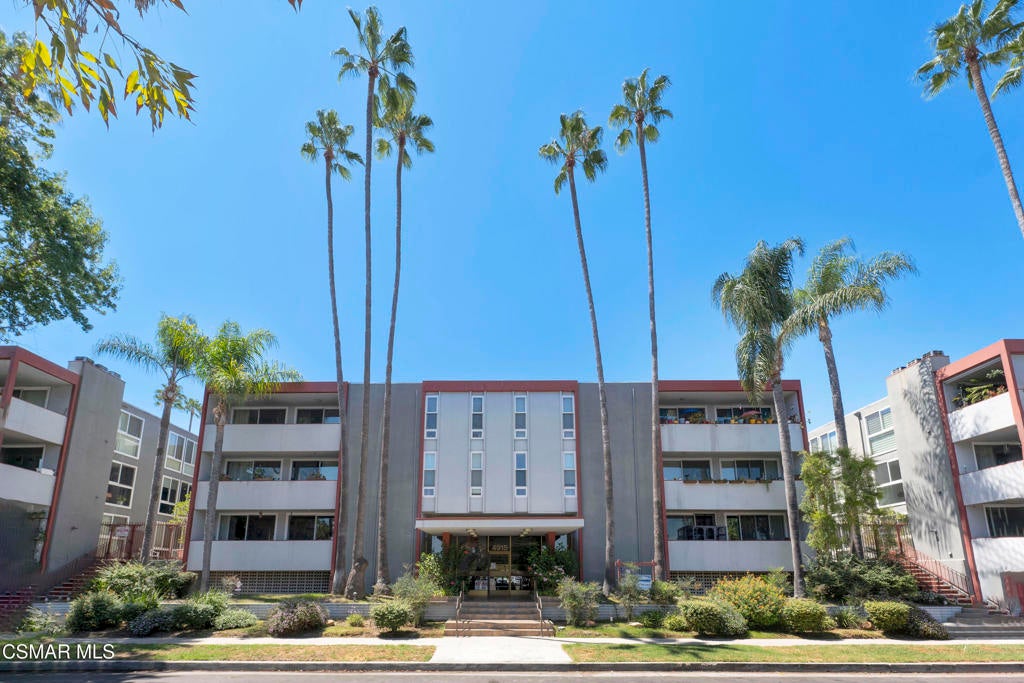 Photo of 4915 Tyrone Avenue #125, Sherman Oaks, CA 91423 (MLS # 226004081)