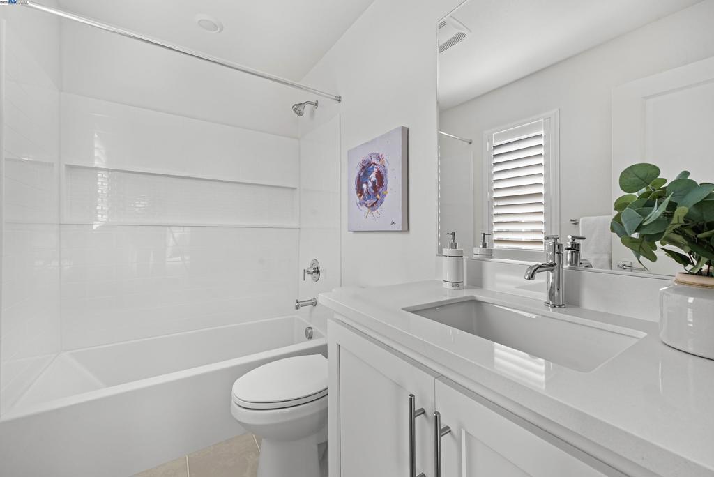 BRIDEWAY - Residential