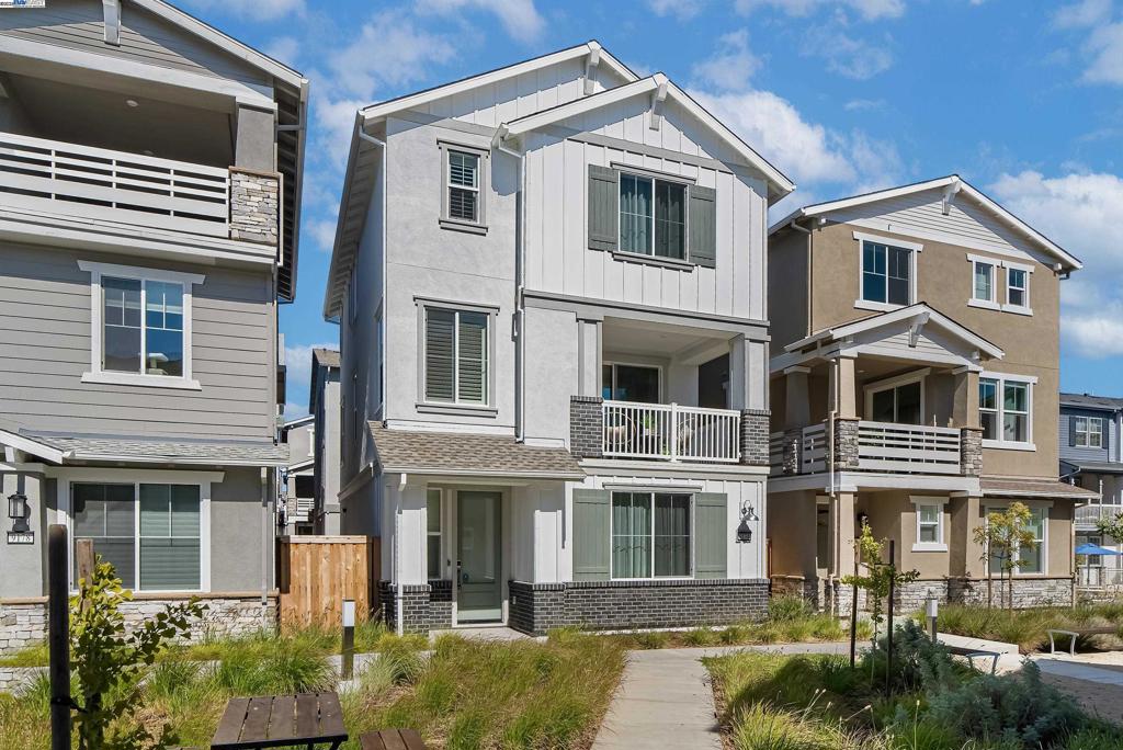 BRIDEWAY - Residential