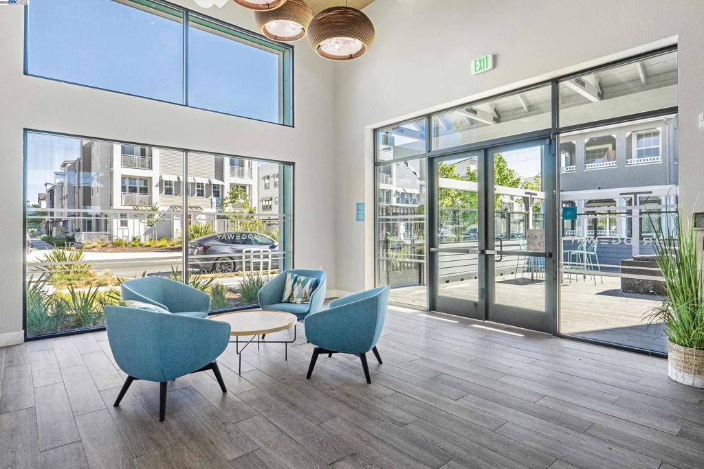 BRIDEWAY - Residential