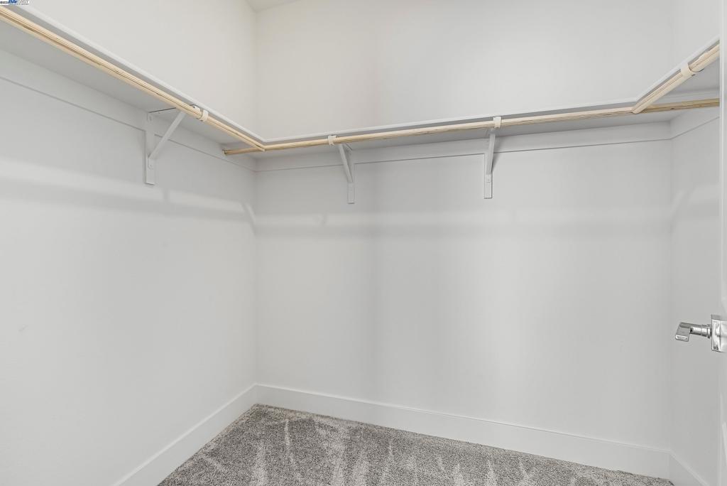 BRIDEWAY - Residential