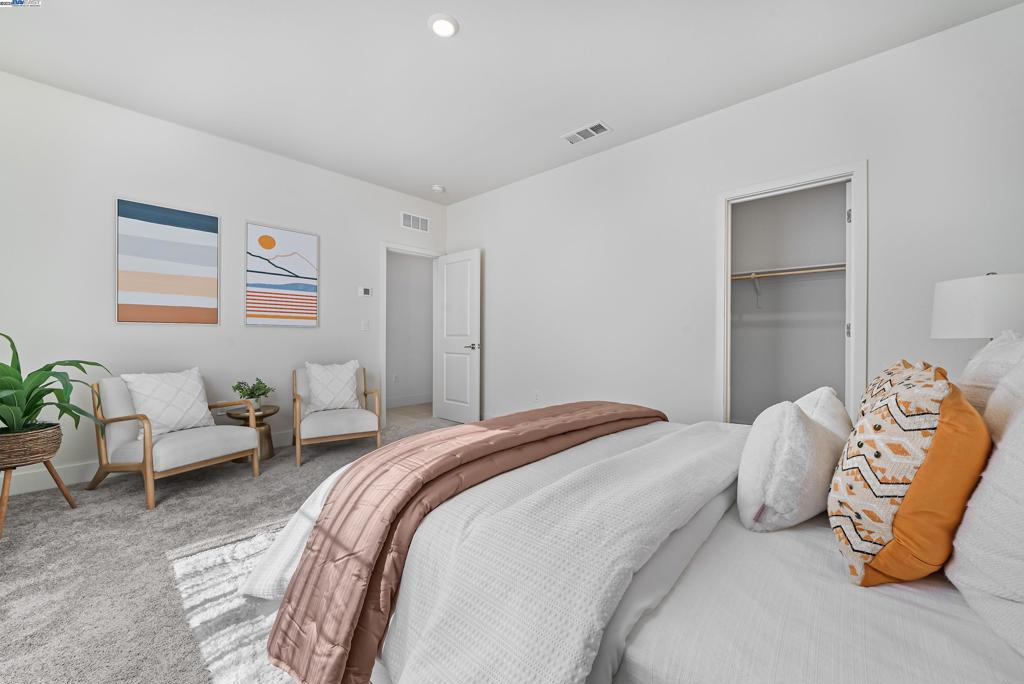 BRIDEWAY - Residential