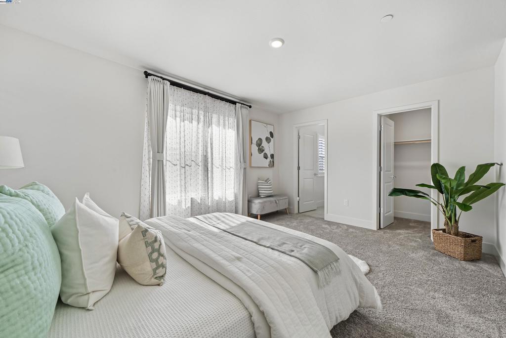 BRIDEWAY - Residential