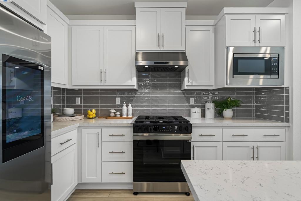 BRIDEWAY - Residential