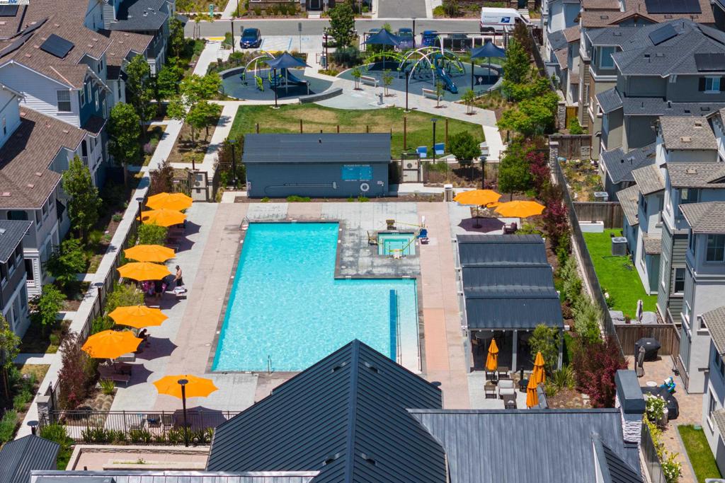 BRIDEWAY - Residential