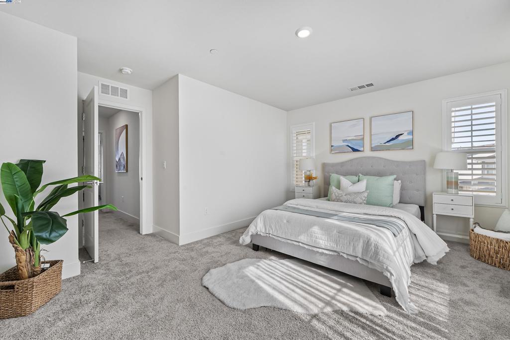 BRIDEWAY - Residential