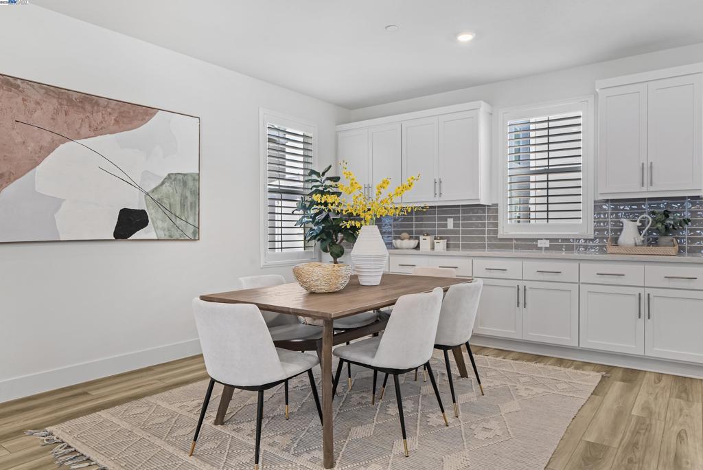 BRIDEWAY - Residential