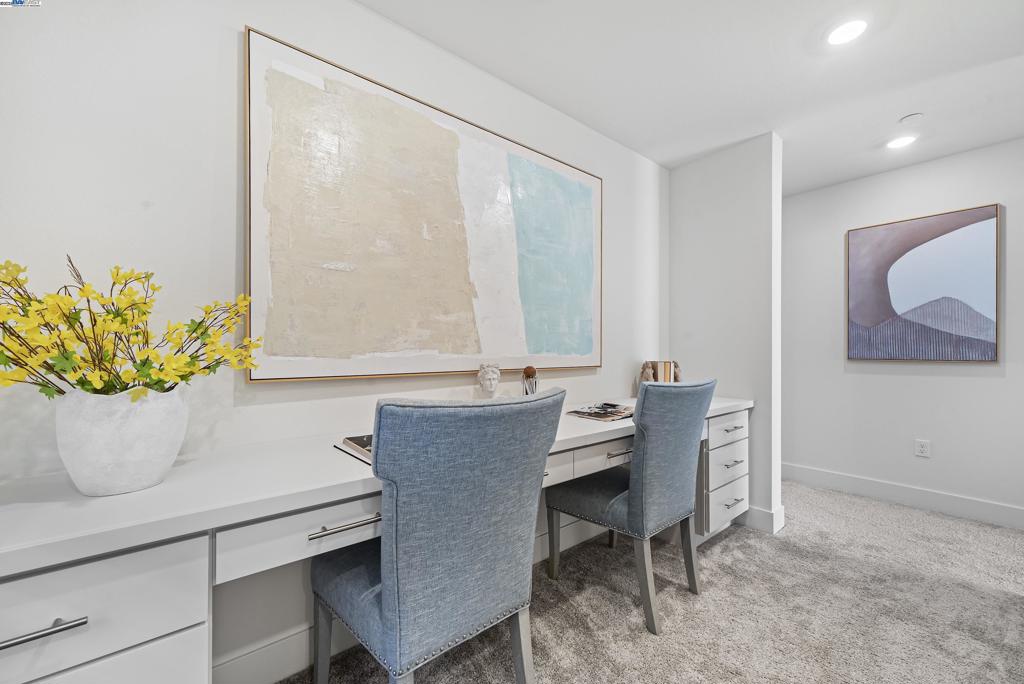 BRIDEWAY - Residential