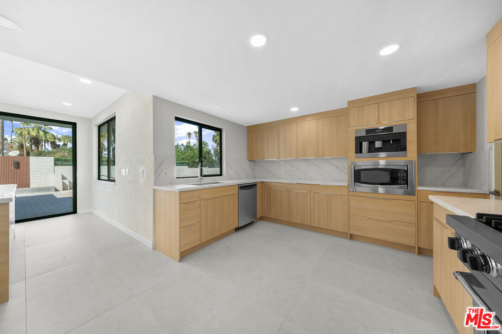 Indian Canyons - Residential