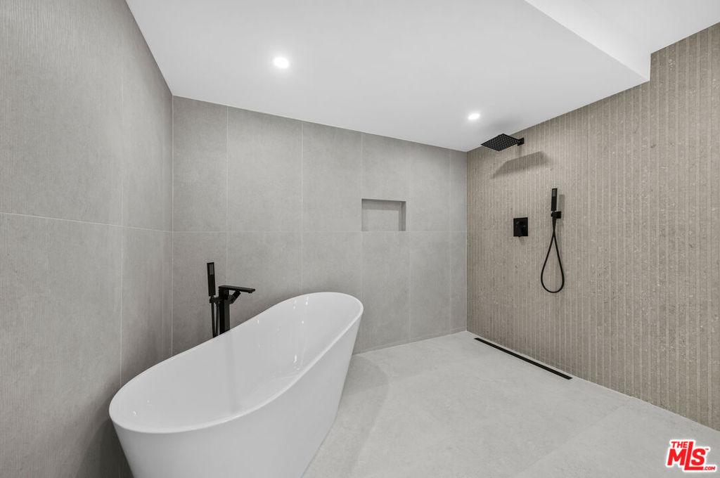 Indian Canyons - Residential