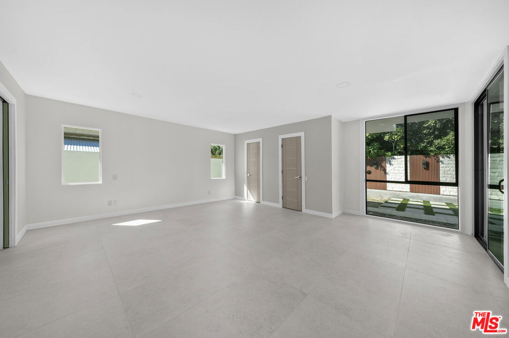 Indian Canyons - Residential