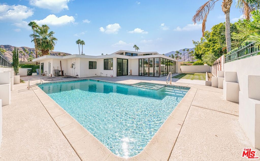 Indian Canyons - Residential