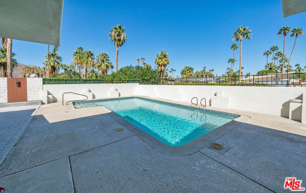 Indian Canyons - Residential