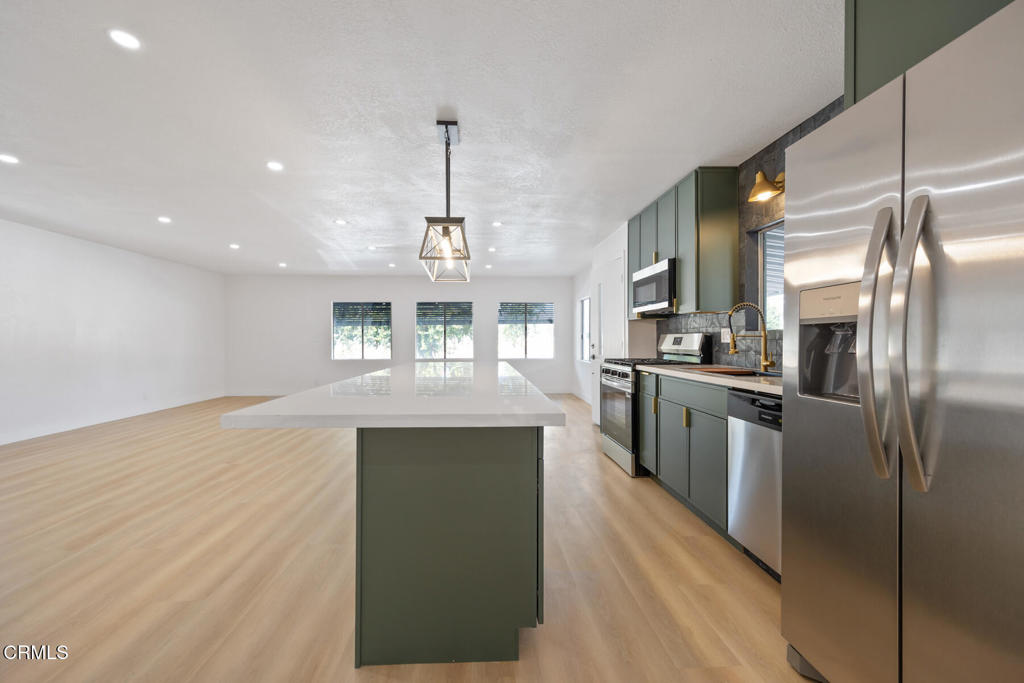 Mobile/Modular/Manufactured - Manufactured In Park