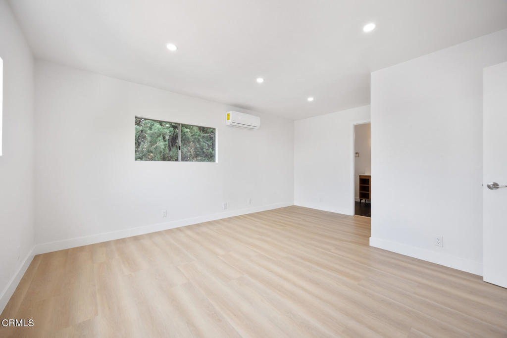 Mobile/Modular/Manufactured - Manufactured In Park