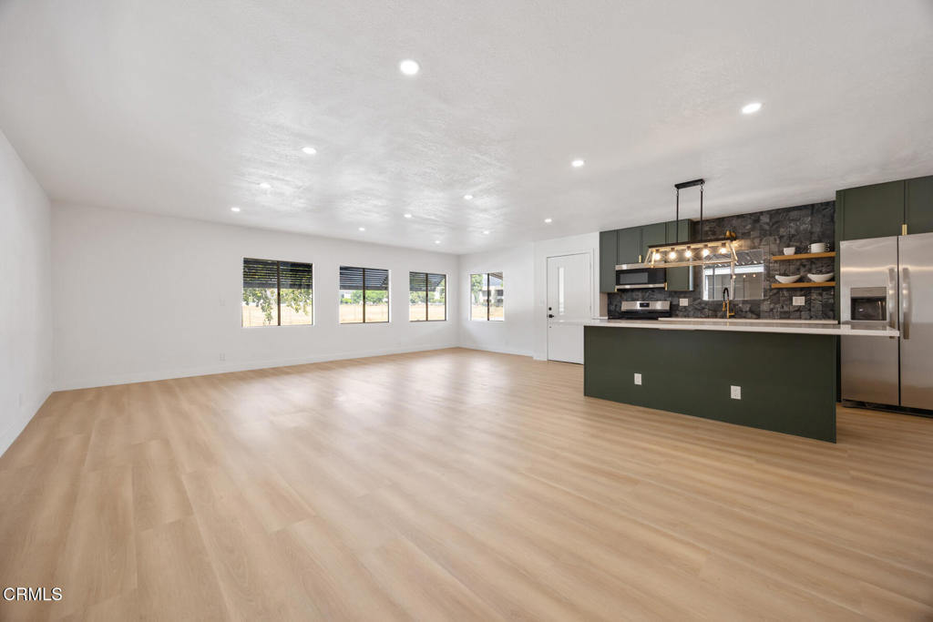 Mobile/Modular/Manufactured - Manufactured In Park