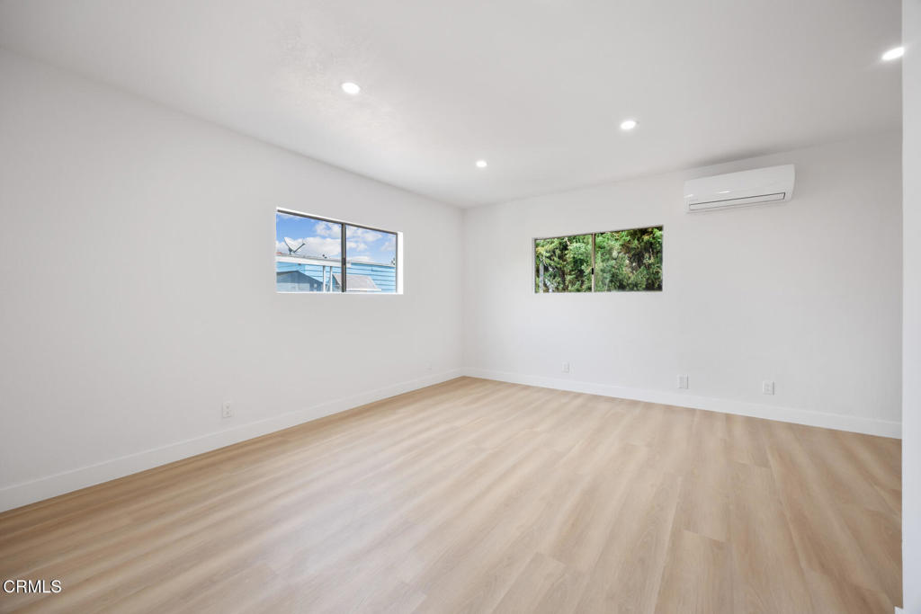 Mobile/Modular/Manufactured - Manufactured In Park