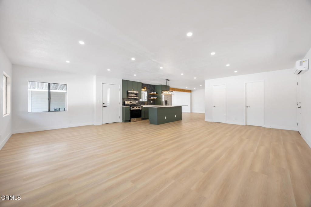 Mobile/Modular/Manufactured - Manufactured In Park