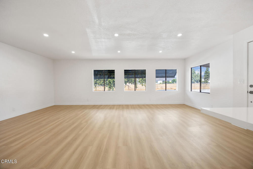 Mobile/Modular/Manufactured - Manufactured In Park