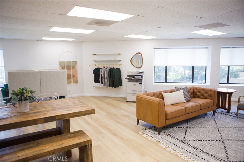 890 Baker St 202