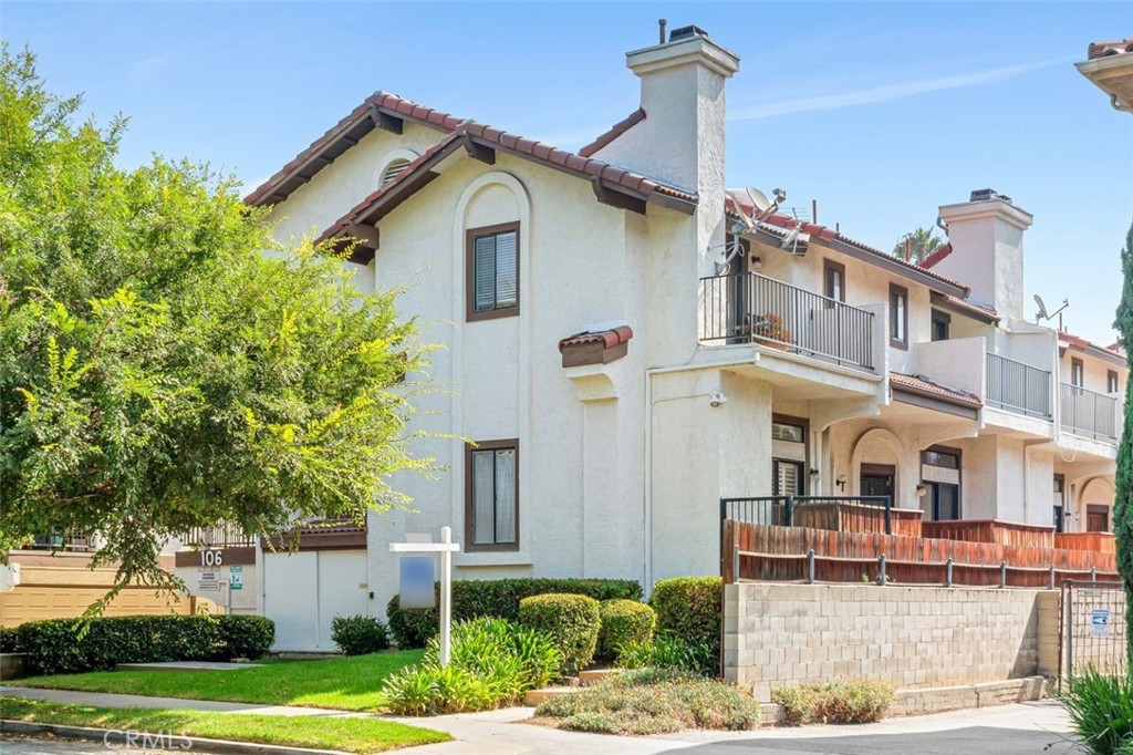 Great location, Gated complex. Welcome to this beautifully updated south-facing townhome, located in the middle of the complex, in a secure gated community, offering a bright, airy living space with soaring ceilings and abundant natural light. 2 story high ceiling living room with fireplace with attached front patio in the living room area. formal dining area access to the deck patio, access to the large kitchen. 3 br, 2.5 baths, 2 car attached garages with direct access to the living area. There is an additional large spacious 300 sqft room NOT included in the living area size located off the garage can be used for home office, gym area, hobby room or an additional large storage area. What a treat to see the Rose Parade route and no need to drive. This property offers New Roof, beautifully updated New wooden floors downstairs, beautiful Newer carpet upstairs. Newer granite countertops and new flooring in spacious bright Newer kitchen with granite/quartz counter top and bathrooms. Newer central AC system. Newly remodeled all bathroom countertops and floors. New paint all throughout the interior. Primary suite has it's south facing own balcony, Living room with fireplace has patio area for sitting area. Dining room and kitchen area has own patio/balcony area as well. Two car attached garage has a direct New New electrical Panel, New garage door motor. Very warm and inviting home for you to enjoy life. There are one patio and two balconies. Near Pasadena Old town for restaurants, many shops and Caltech, Pasadena City College, Metro station, 210 freeway access is very convenient and commuting to DownTown L.A is easy access. Refrigerator, washer and dryer are included in the sale with no warranty.
Prime Location:
Close to markets, shops, restaurants, Paseo Mall, and vibrant Old Town Pasadena
Easy access to Caltech, Pasadena City College, the Metro, and the 210 freeway for a quick commute to Downtown LA
A special treat—just steps away from the Rose Parade route!
Bonus: Refrigerator, washer, and dryer are included (sold as-is without warranty)
This warm and inviting home is ready for you to move in and enjoy the Pasadena lifestyle!