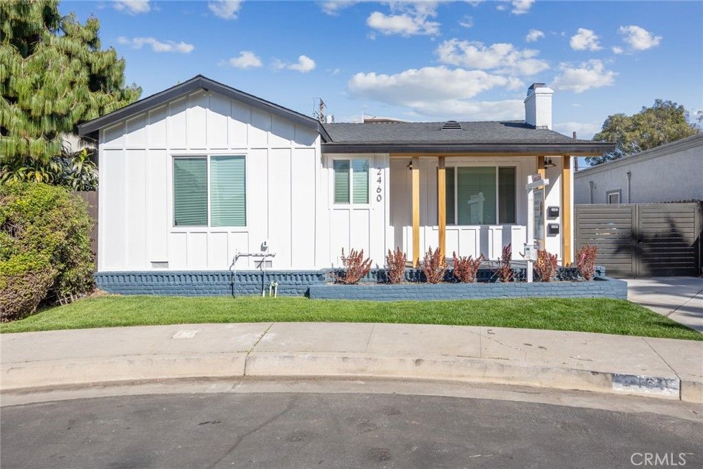 Photo of 2460 2462 Stoner Avenue Ave, Los Angeles, CA 90064 (MLS # SR26026521)