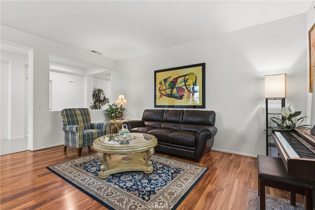 33145 Vermont