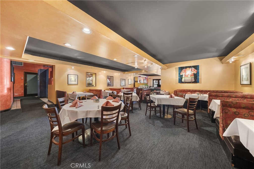 14010 VENTURA Boulevard