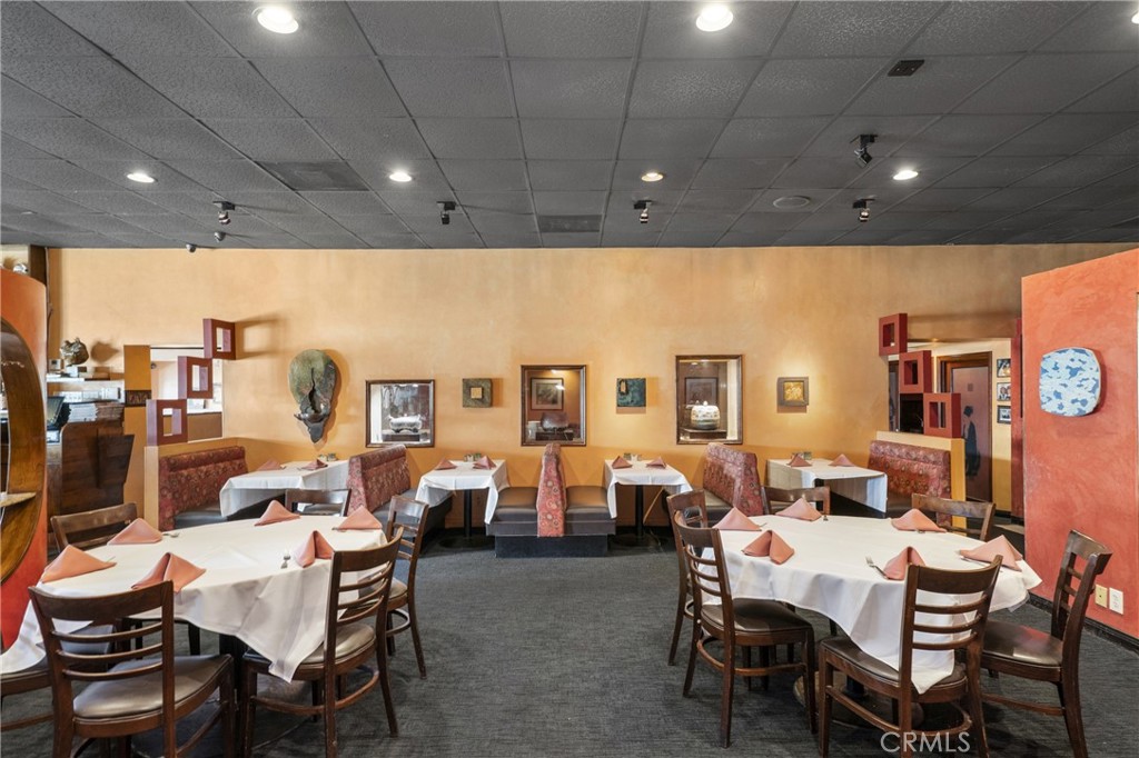 14010 VENTURA Boulevard