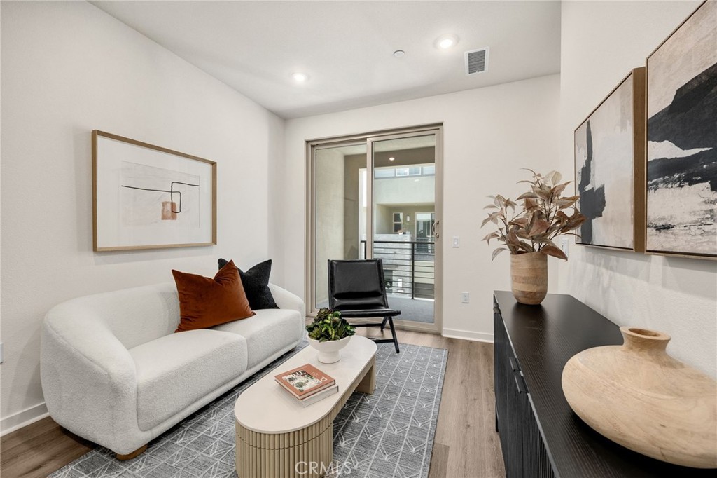 1952 Avenida Del Sol